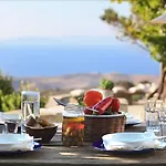 Village Ioulis