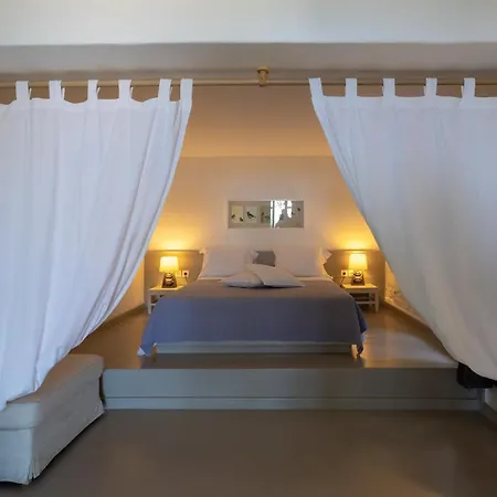 Kea Village & Apartahotel 2*