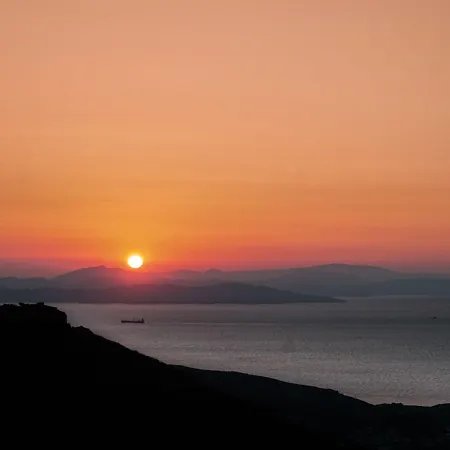 Kea Village & 4* Ioulis
